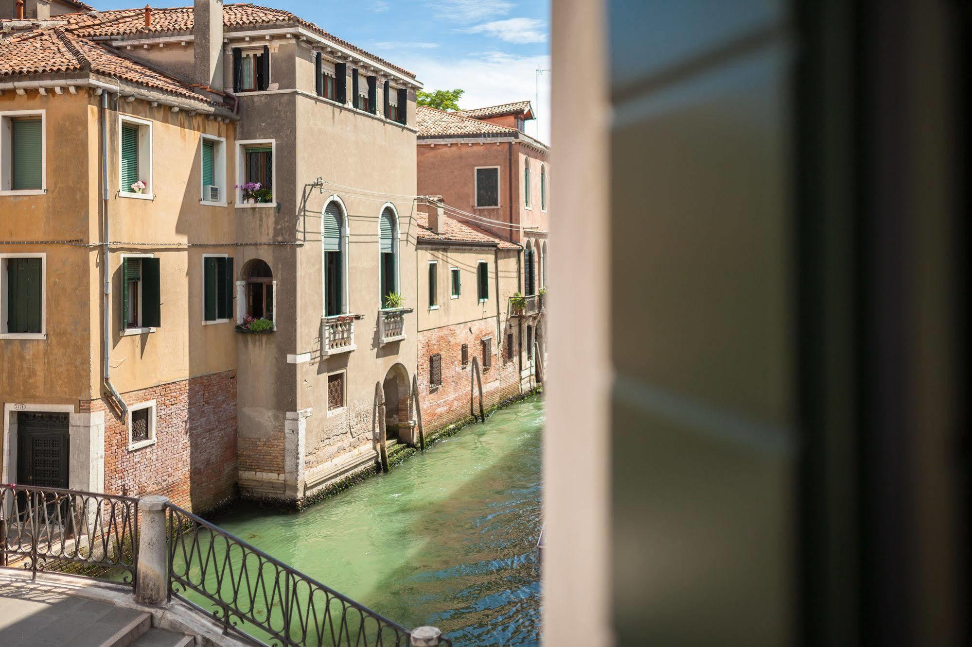 Liassidi Wellness Suites Venedig Eksteriør billede